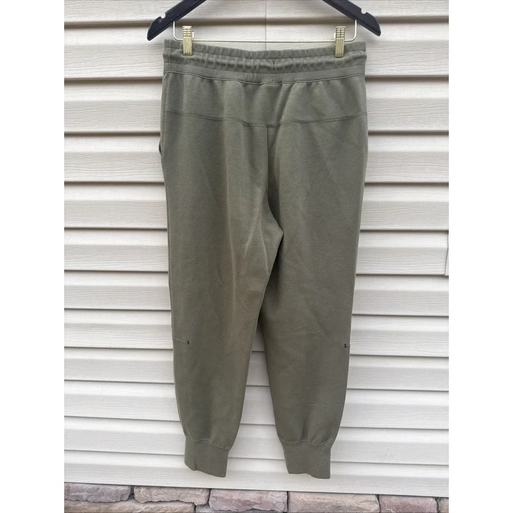 Nike Women's Tech Fleece Essential High-Rise Pants –‎ Olive Green – Size M